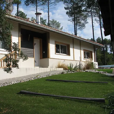 Les Chenes Lieges Grande Avec Piscine