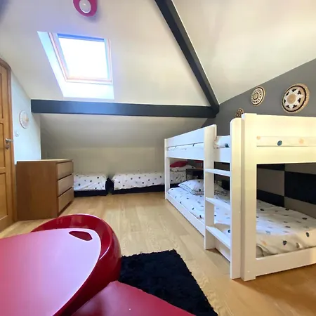 Les Chênes Lièges Grande Avec Piscine Villa